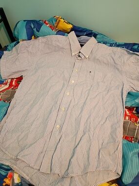 Tommy Hilfiger Men’s Blue & White Striped Button-Down Shirt